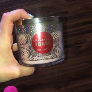 Champagne toast bath and body works candle